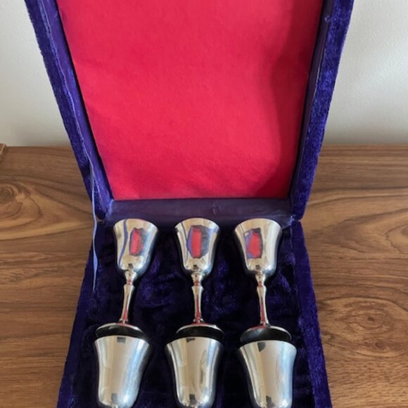 Vintage Silverware- Set of 6 Silverplated Liqueur Glasses - NEW - - Picture 2 of 9